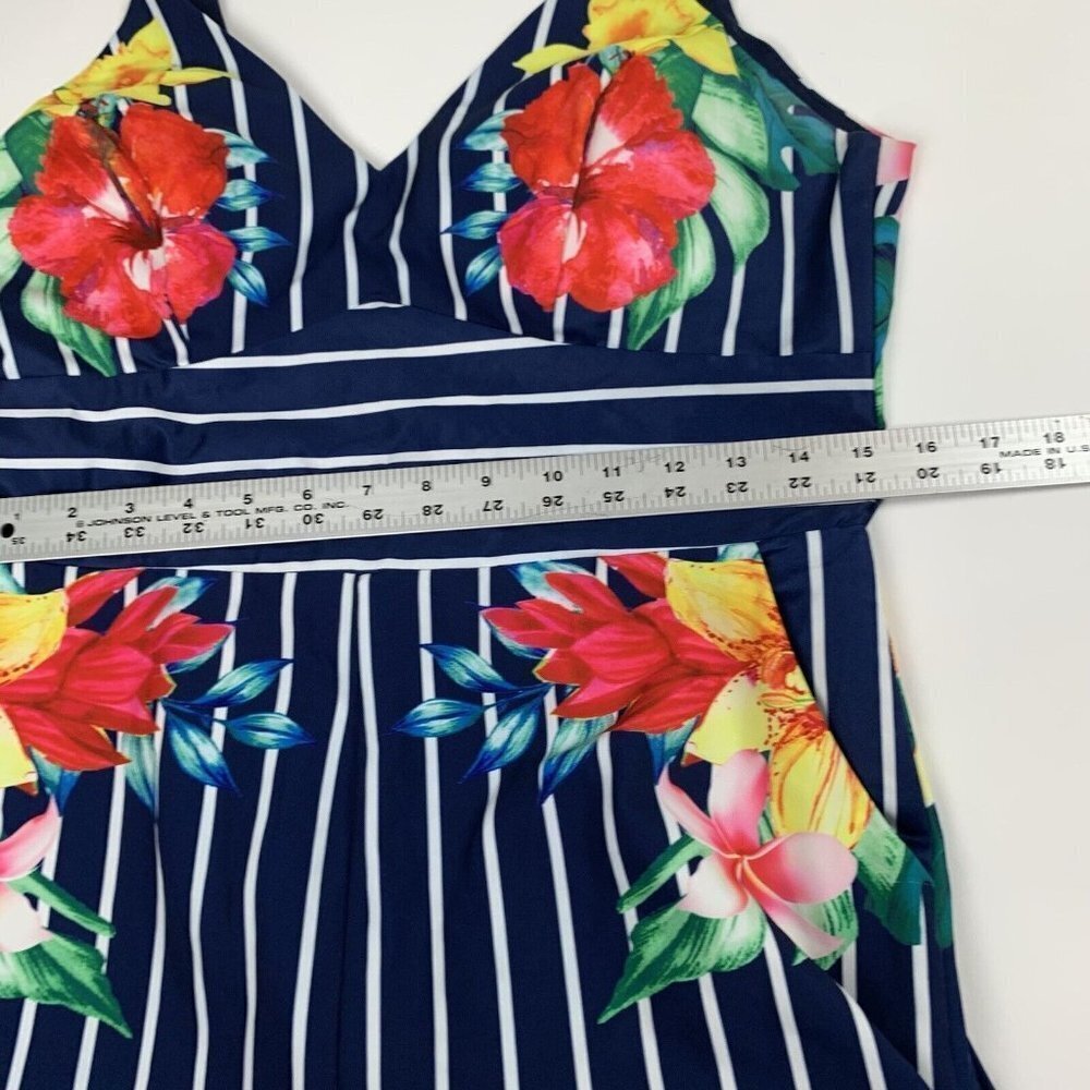 Chicways Floral and Striped Jumpsuit Size Large Hibiscus Flower Vneck blue - Picture 7 of 9